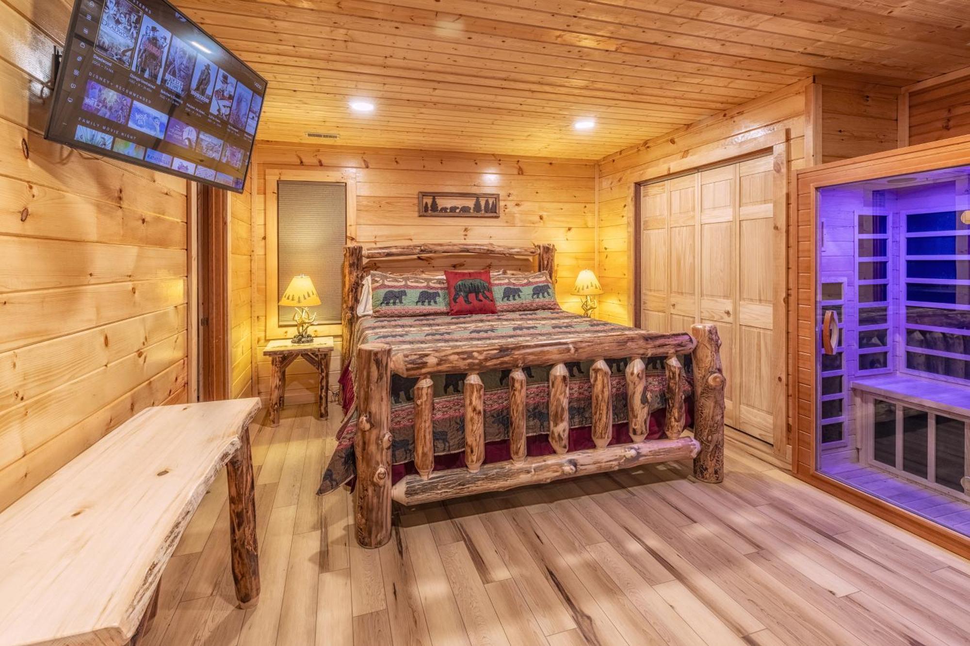 Real Log Cabin With Amazing Views, Hot Tub, Sauna, Games ガトリンバーグ エクステリア 写真