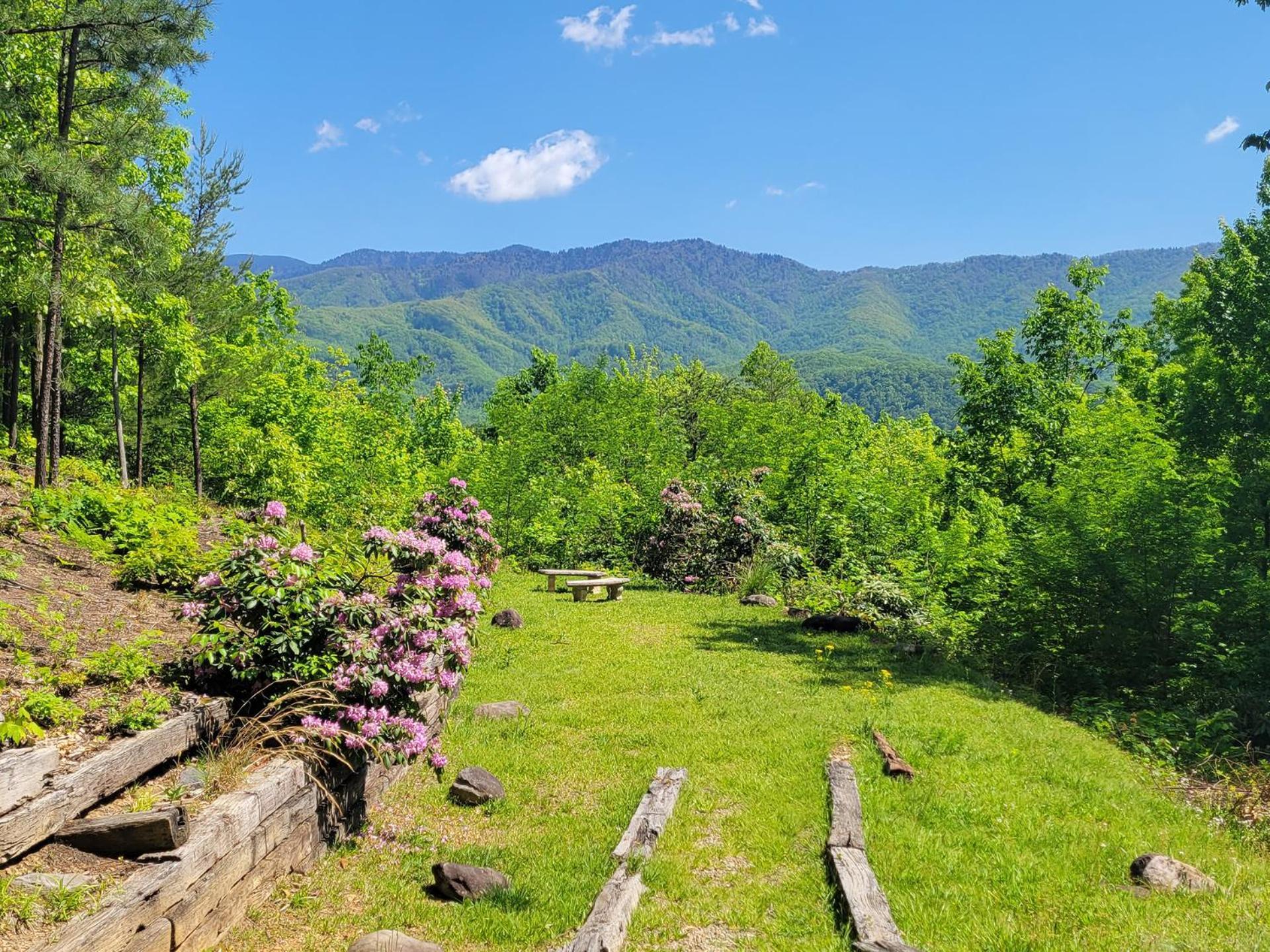 Real Log Cabin With Amazing Views, Hot Tub, Sauna, Games ガトリンバーグ エクステリア 写真